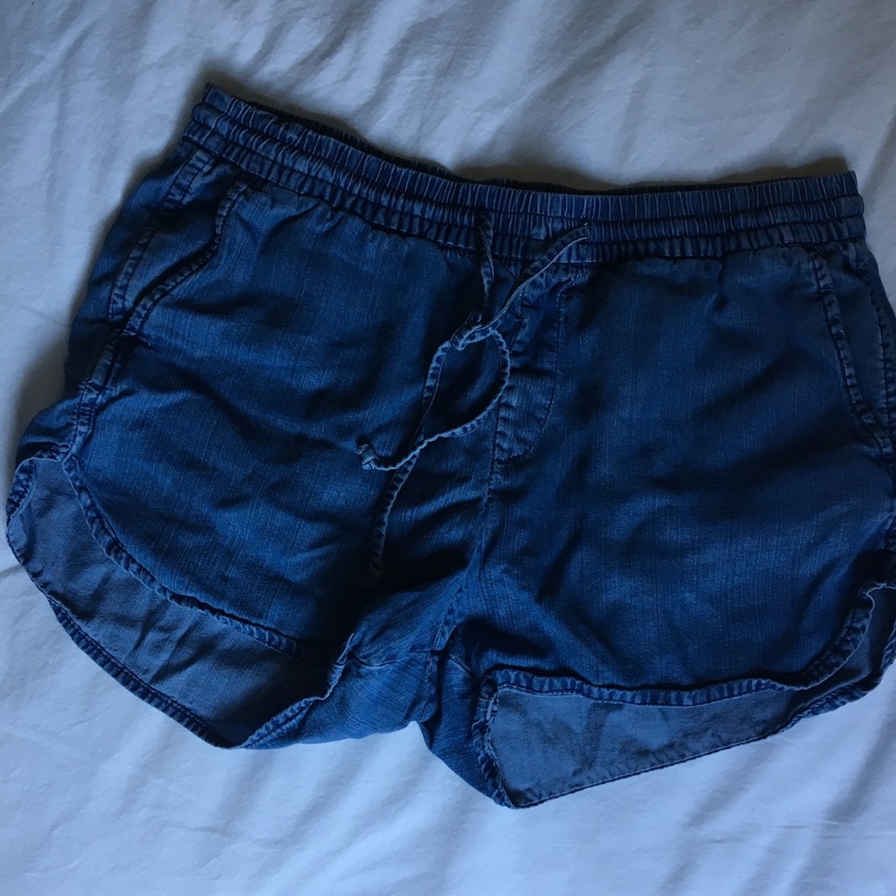 GAP “denim” shorts